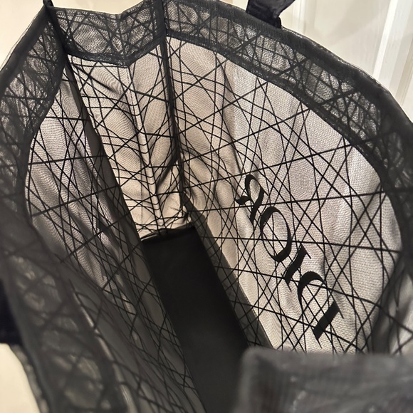 NEW Dior VIP gift Black Geometric Mesh Tote - Picture 5 of 7